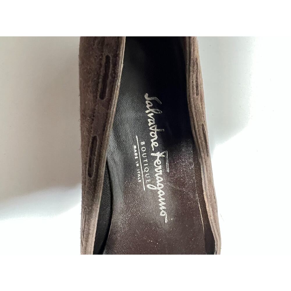 Salvatore Ferragamo Women EUC Classic Chocolate Brown Suede Loafer Shoe 6.5 B - Picture 5 of 7